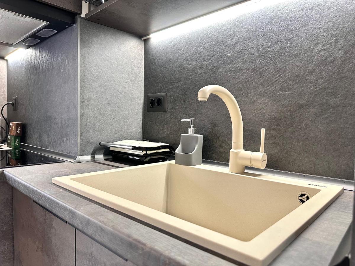 Seaside Deluxe Apartment إياليسوس المظهر الخارجي الصورة